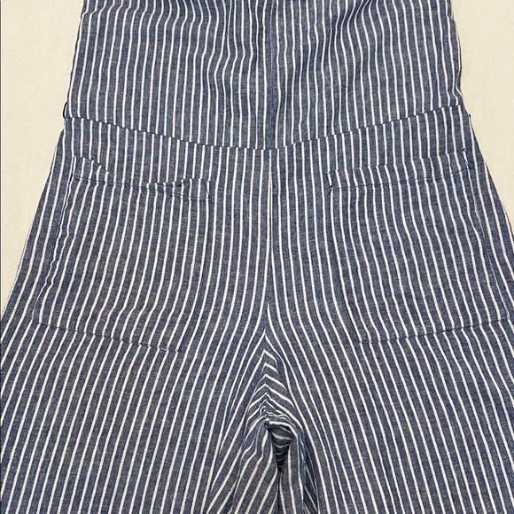 BEACH LUNCH LOUNGE LINEN BLUE & WHITE JUMPSUIT LARGE - Picture 6 of 16